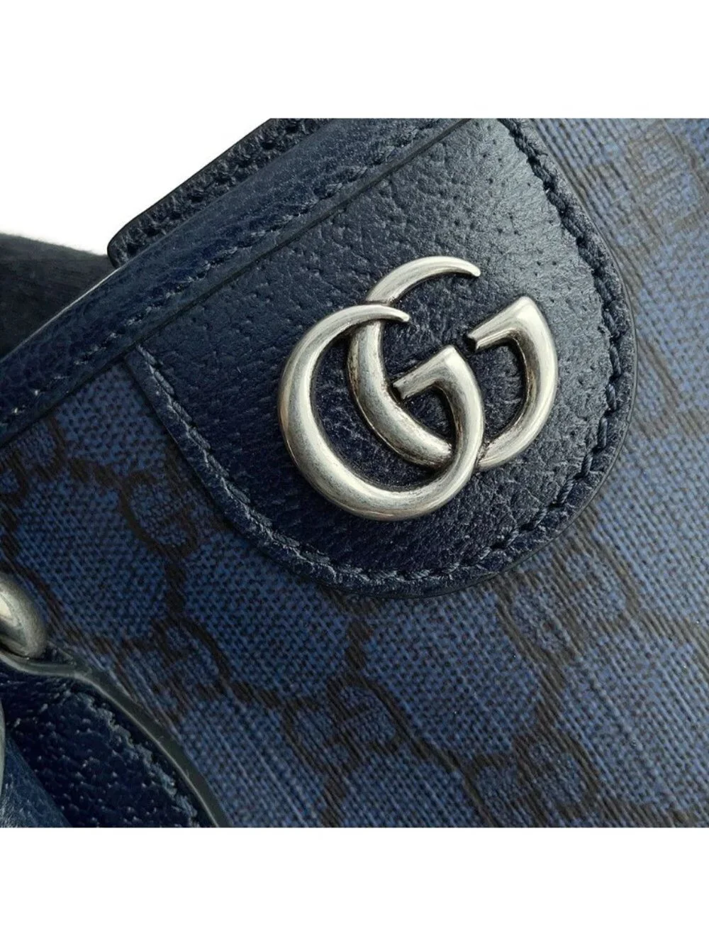Gucci Tote GG Supreme Medium Leather 2-Way Shoulder Bag